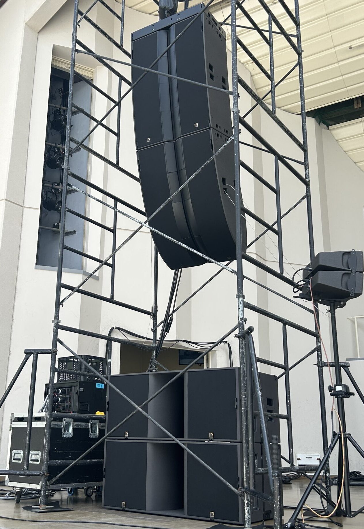 SOUND - 音と光で現場を創造する映像で世界を変える | 大阪のセカンド